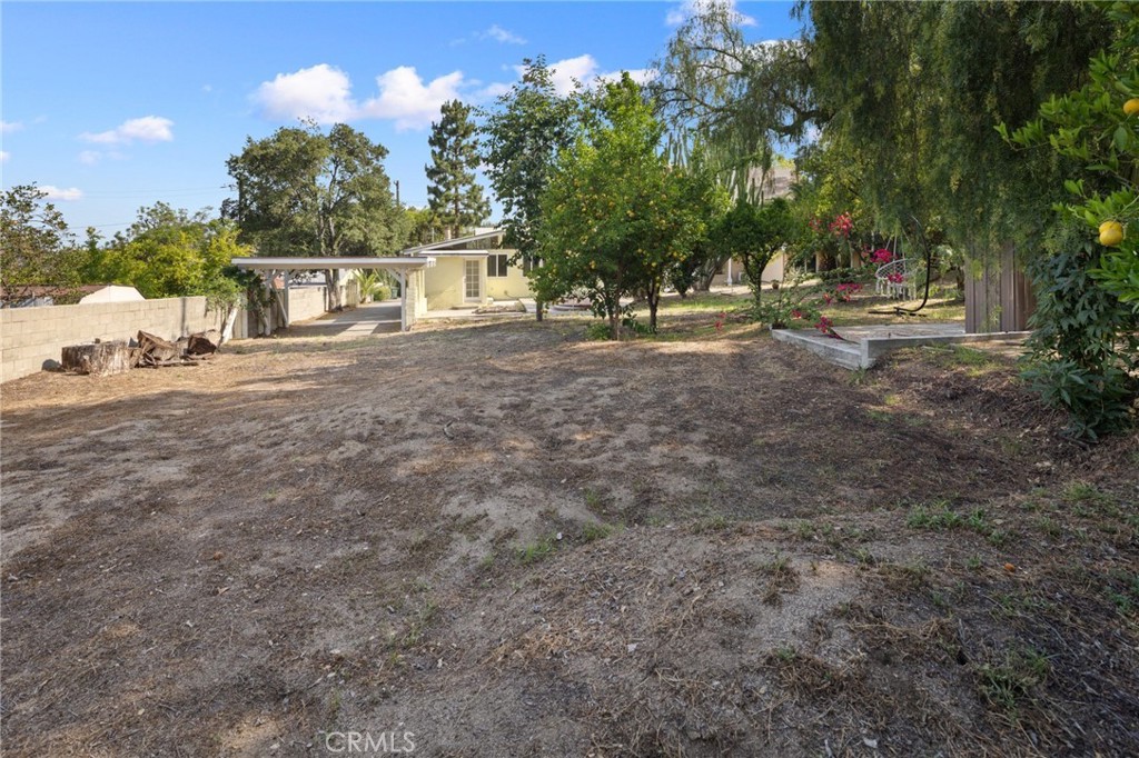 181 E Alegria Avenue