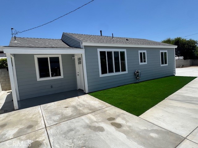 224 1/2 W Cypress Ave.
