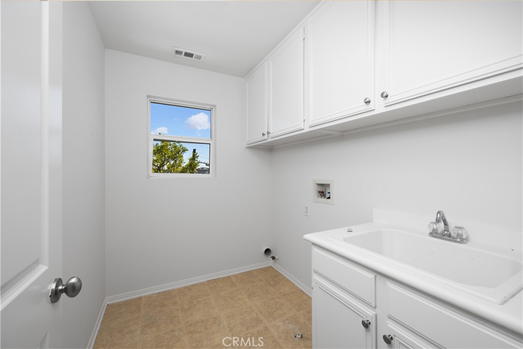 154 Fernpine Lane