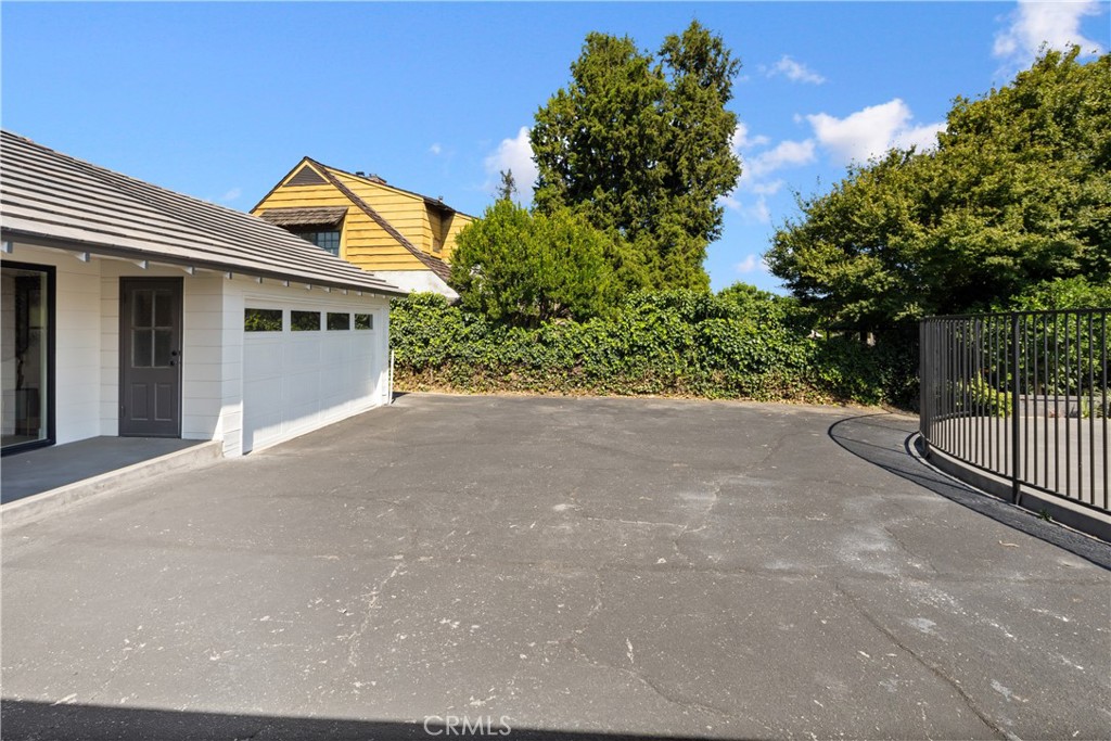1054 Volante Drive
