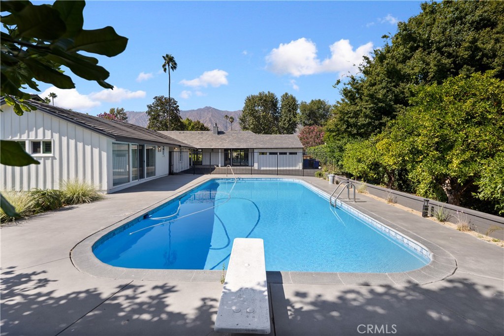 1054 Volante Drive