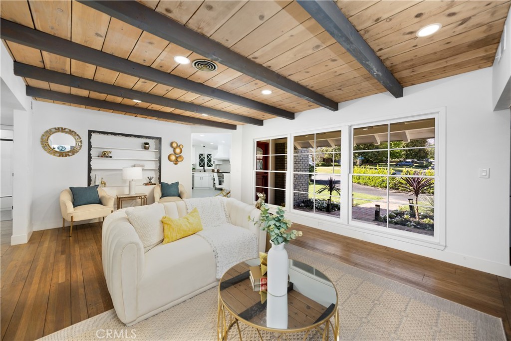 1054 Volante Drive