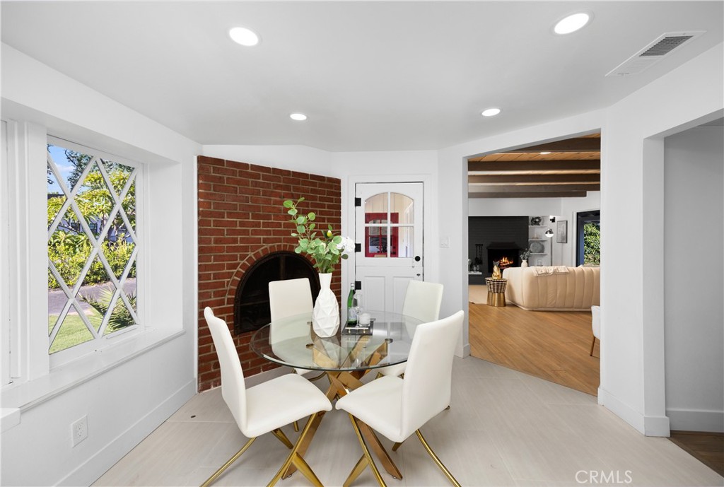 1054 Volante Drive