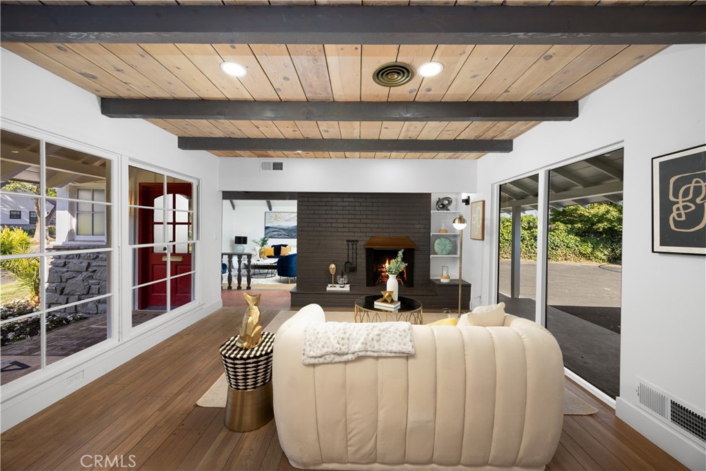 1054 Volante Drive