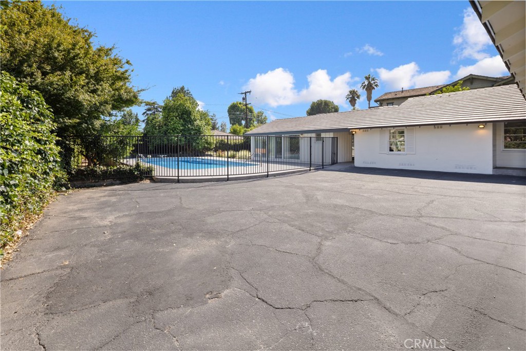 1054 Volante Drive
