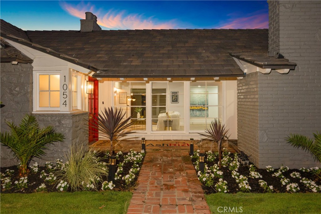 1054 Volante Drive