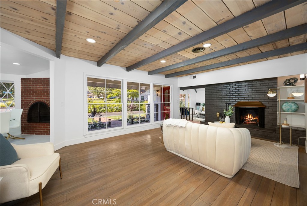 1054 Volante Drive
