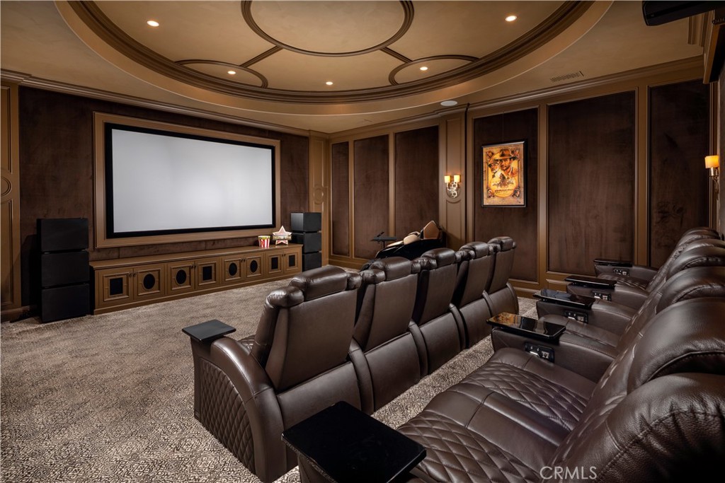 935 W Foothill Boulevard