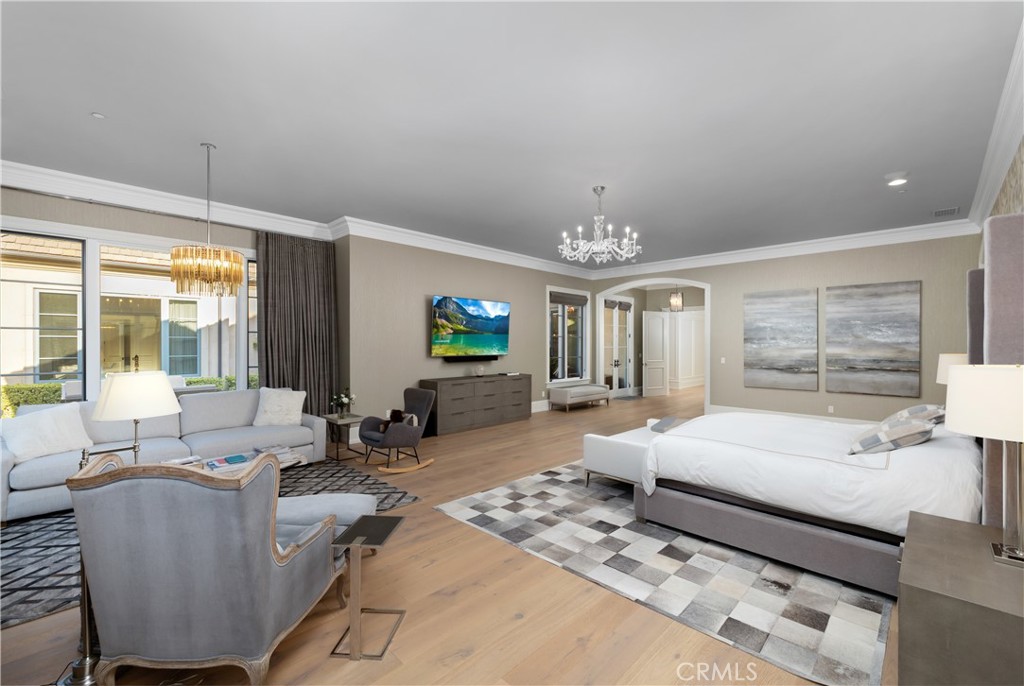 935 W Foothill Boulevard