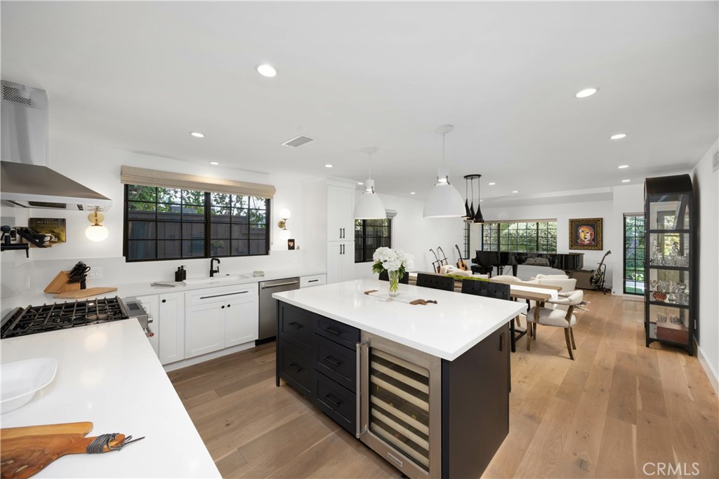 589 W Grandview Avenue