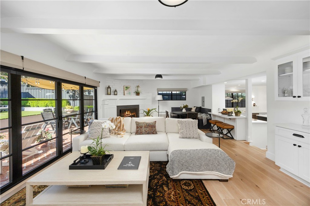 589 W Grandview Avenue