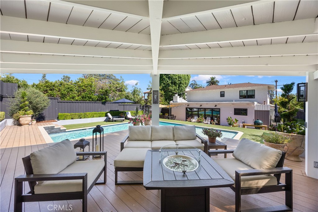 589 W Grandview Avenue