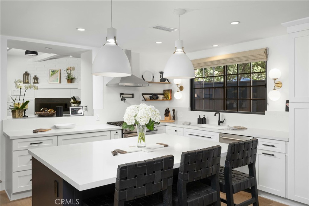 589 W Grandview Avenue