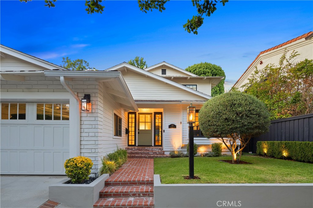 589 W Grandview Avenue