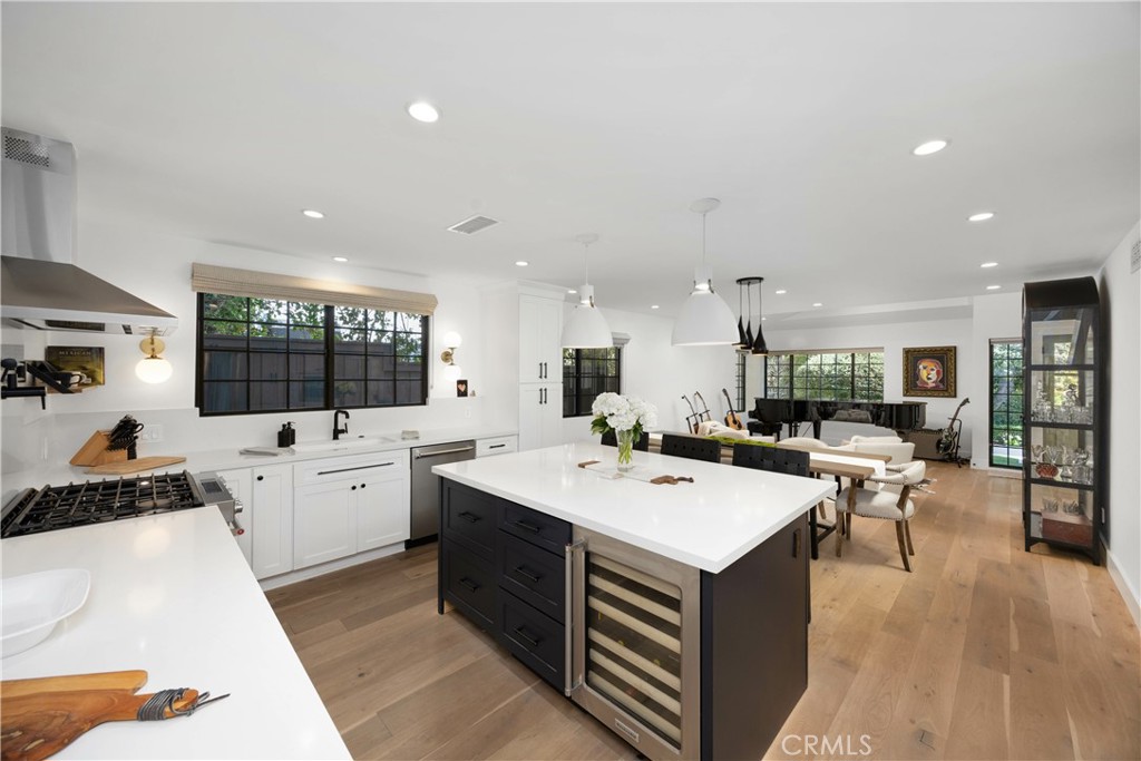 589 W Grandview Avenue