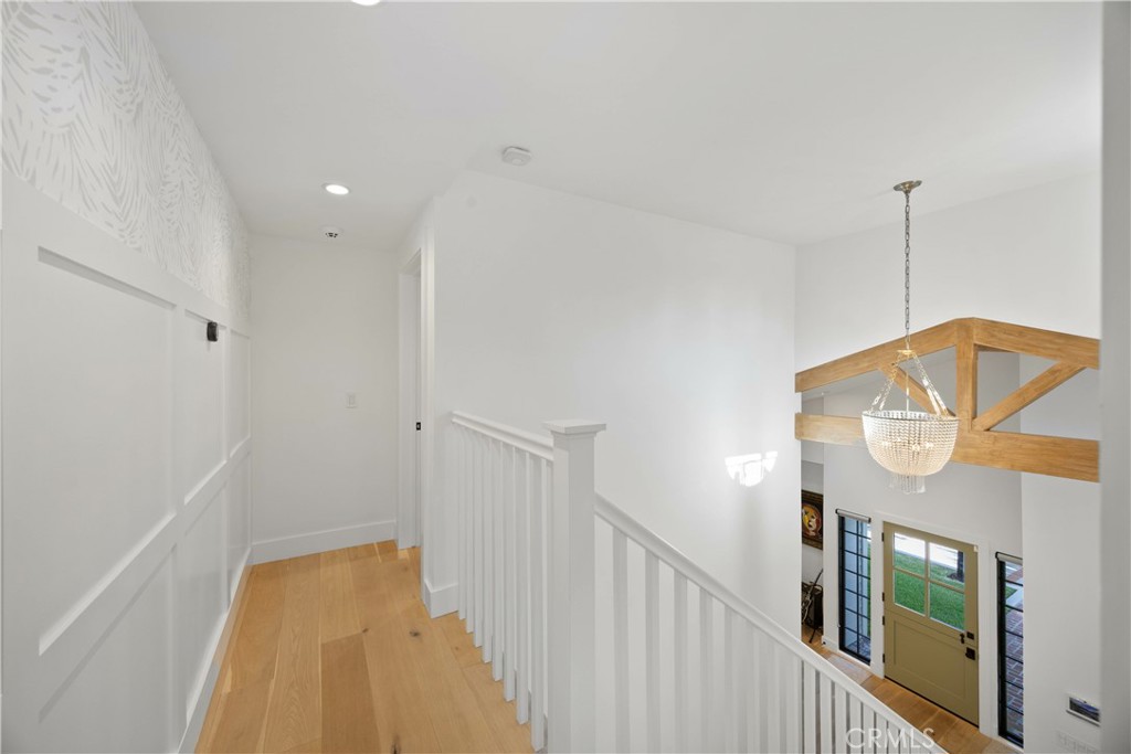 589 W Grandview Avenue