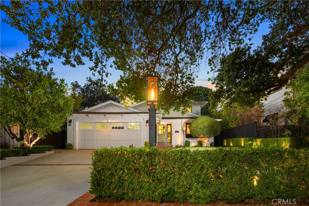 589 W Grandview Avenue