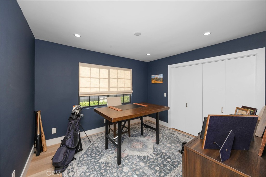 589 W Grandview Avenue