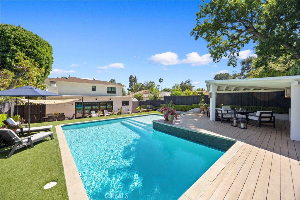 589 W Grandview Avenue