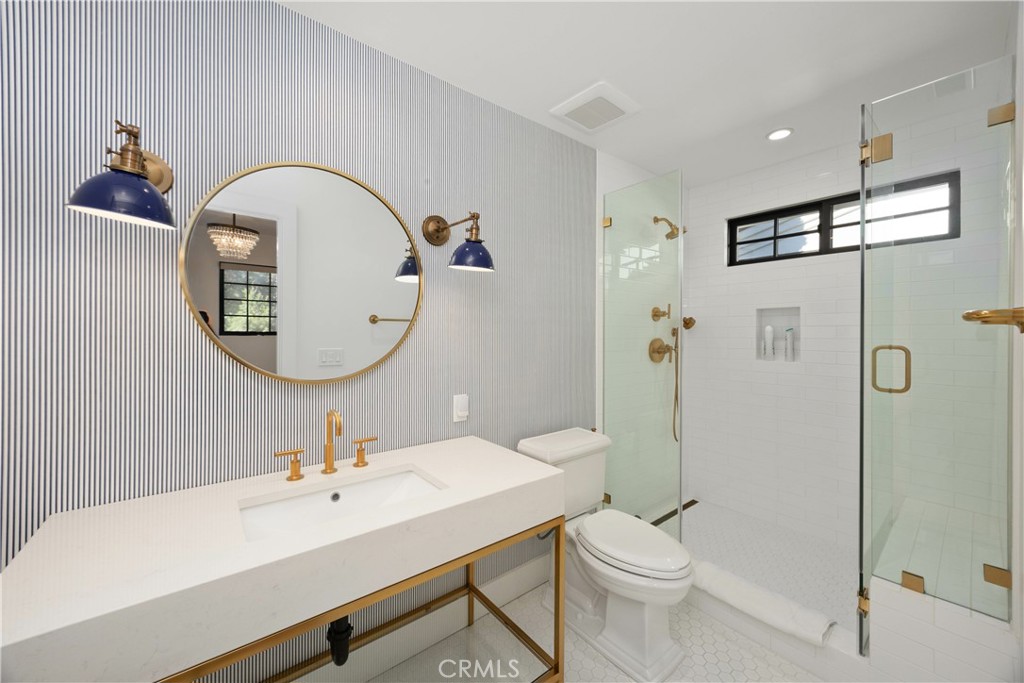 589 W Grandview Avenue