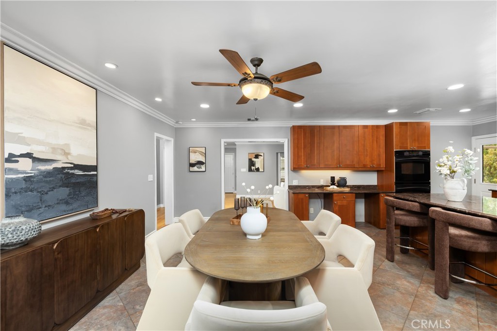 35 W Floral Avenue