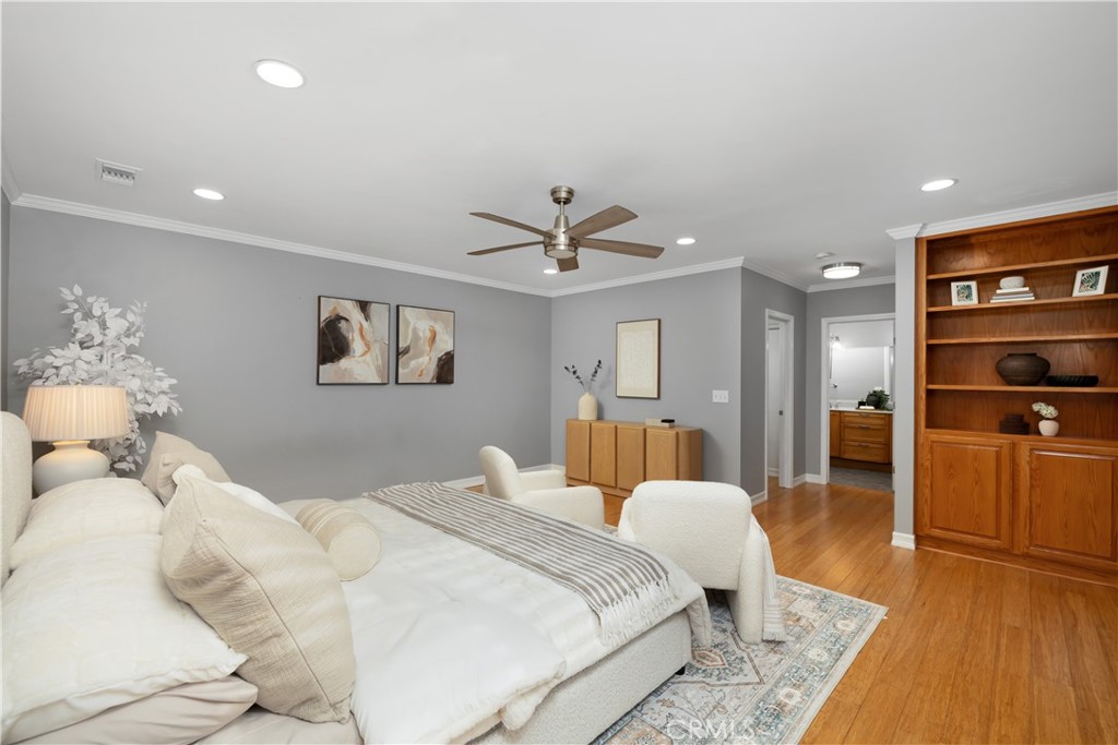 35 W Floral Avenue