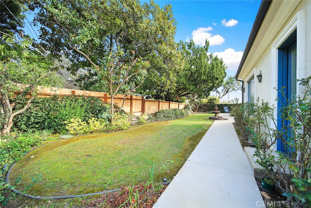 1716 Alta Oaks Drive