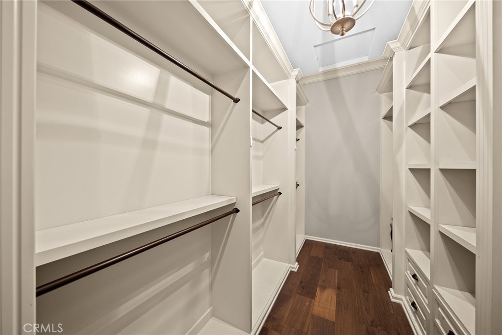 1716 Alta Oaks Drive