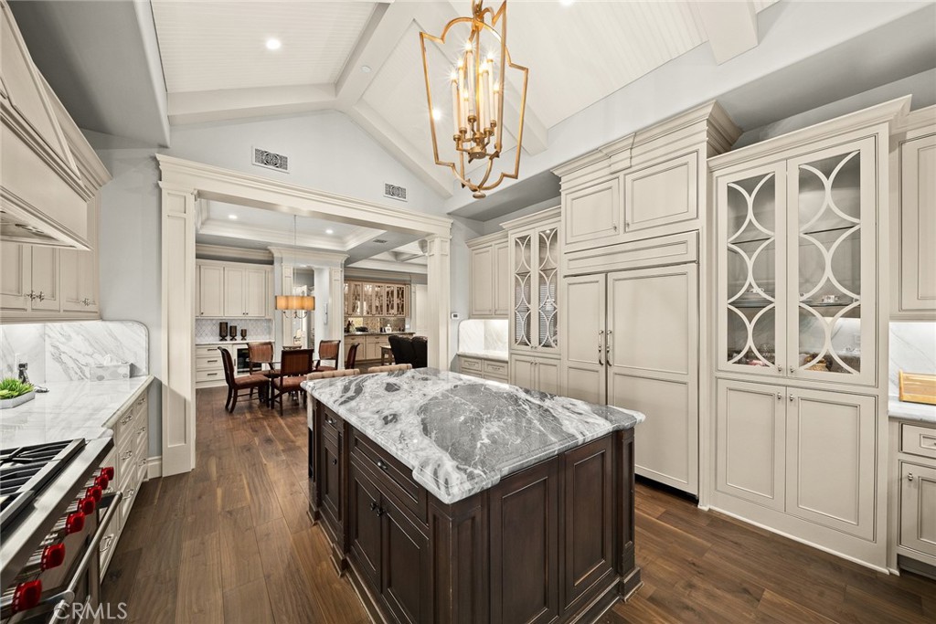 1716 Alta Oaks Drive