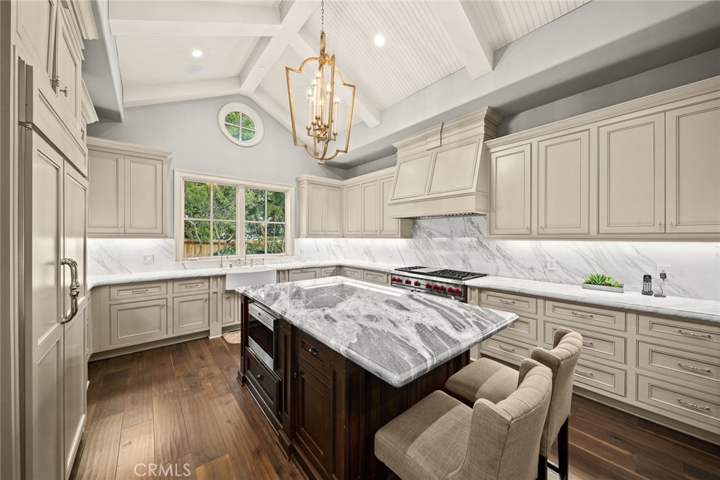 1716 Alta Oaks Drive