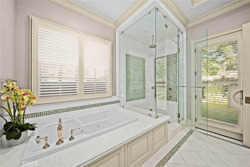 1716 Alta Oaks Drive