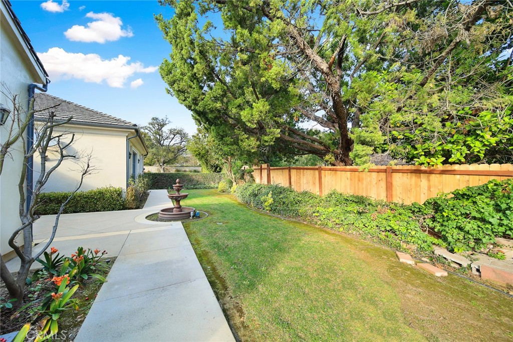 1716 Alta Oaks Drive