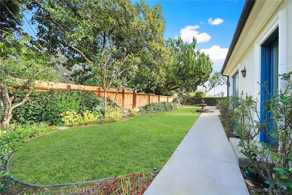 1716 Alta Oaks Drive