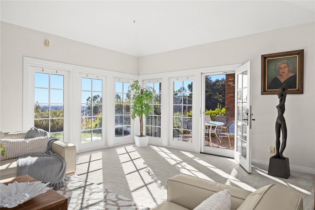 318 N Terrace View Drive