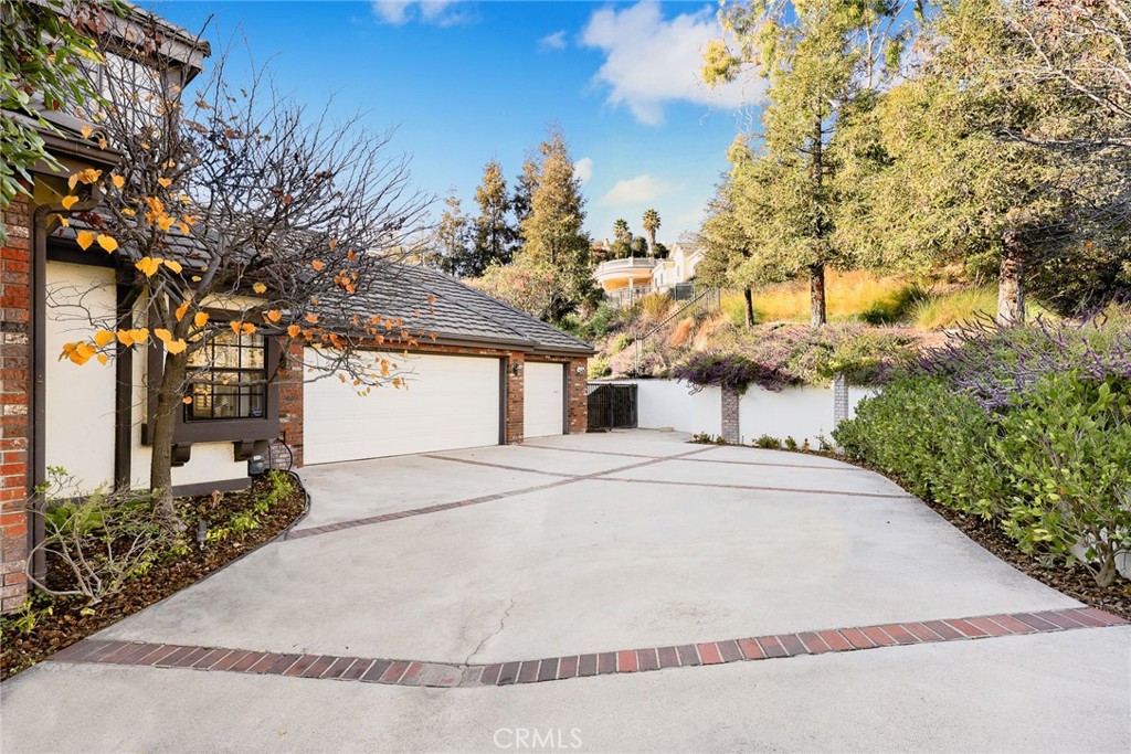 318 N Terrace View Drive