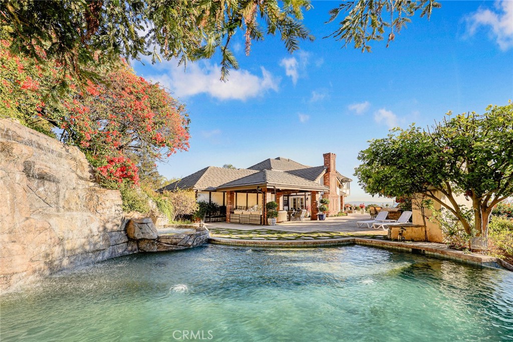 318 N Terrace View Drive