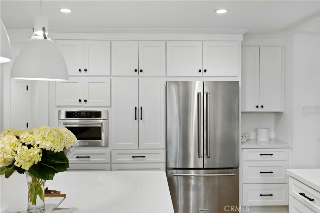 589 W Grandview Avenue