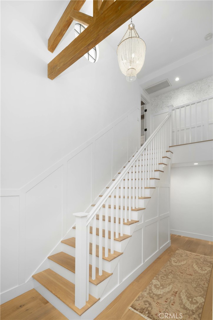 589 W Grandview Avenue