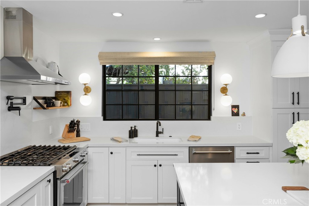 589 W Grandview Avenue