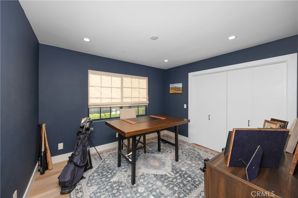 589 W Grandview Avenue