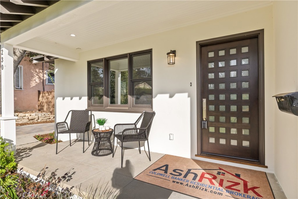 230 N Sunnyside Avenue