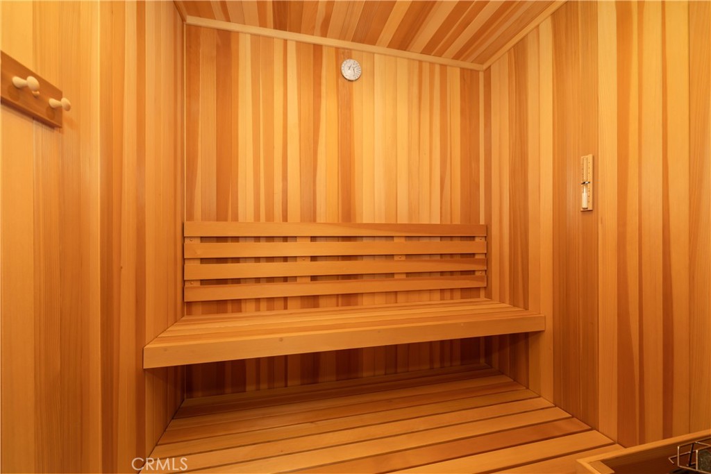 935 W Foothill Boulevard