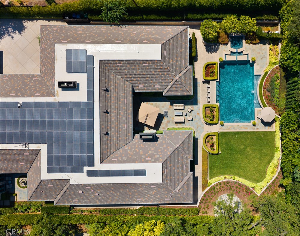 935 W Foothill Boulevard