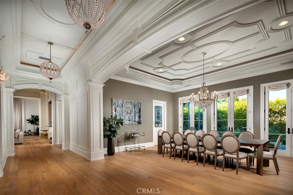 935 W Foothill Boulevard