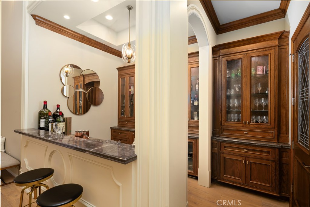 935 W Foothill Boulevard