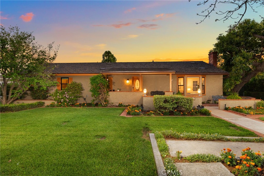 444 W Naomi Avenue