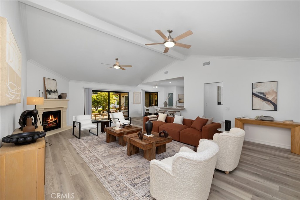 444 W Naomi Avenue