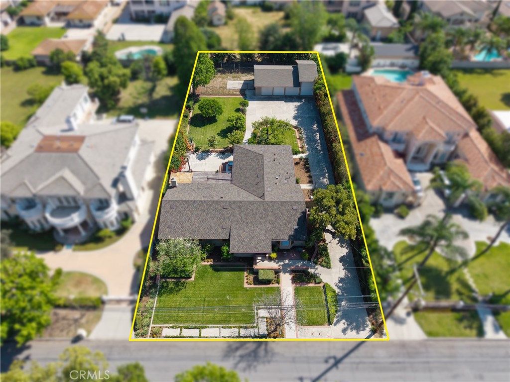 444 W Naomi Avenue