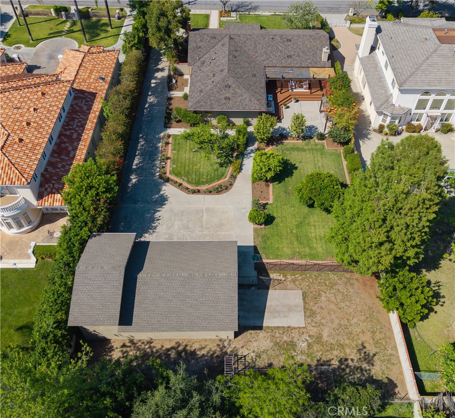 444 W Naomi Avenue