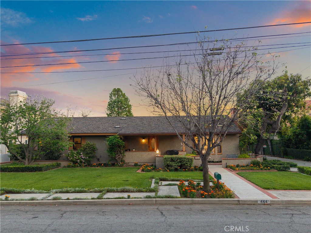 444 W Naomi Avenue